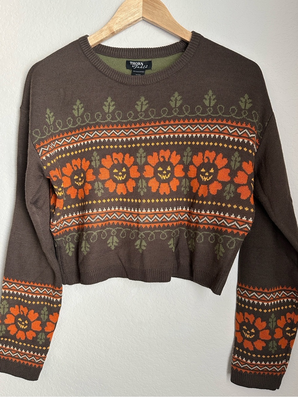 Thorn & Fable Jack-O’-Lantern Flower Crop Sweater